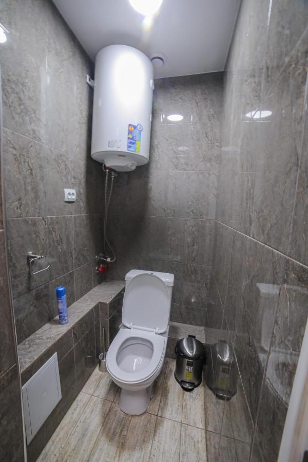 אוש Capsule Hotel מראה חיצוני תמונה